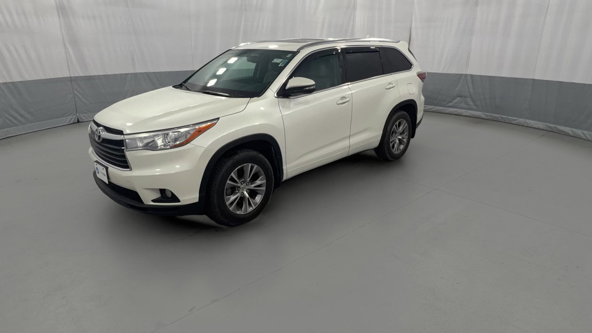 2015 Toyota Highlander vehicle photo