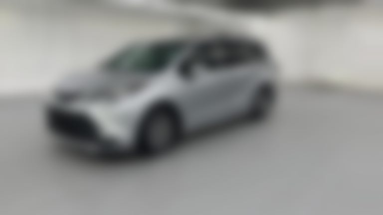 2021 Toyota Sienna vehicle photo
