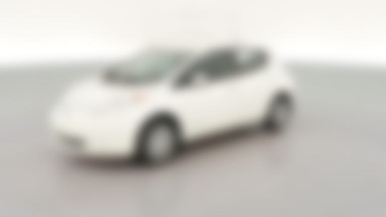 2015 Nissan LEAF vehicle photo