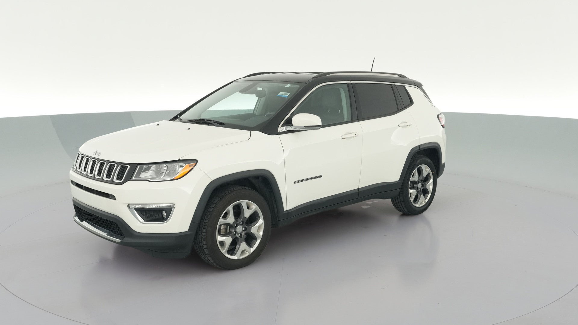 2018 Jeep Compass vehicle photo