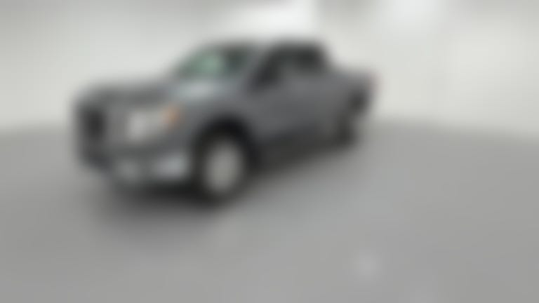2017 Nissan TITAN XD Crew Cab vehicle photo