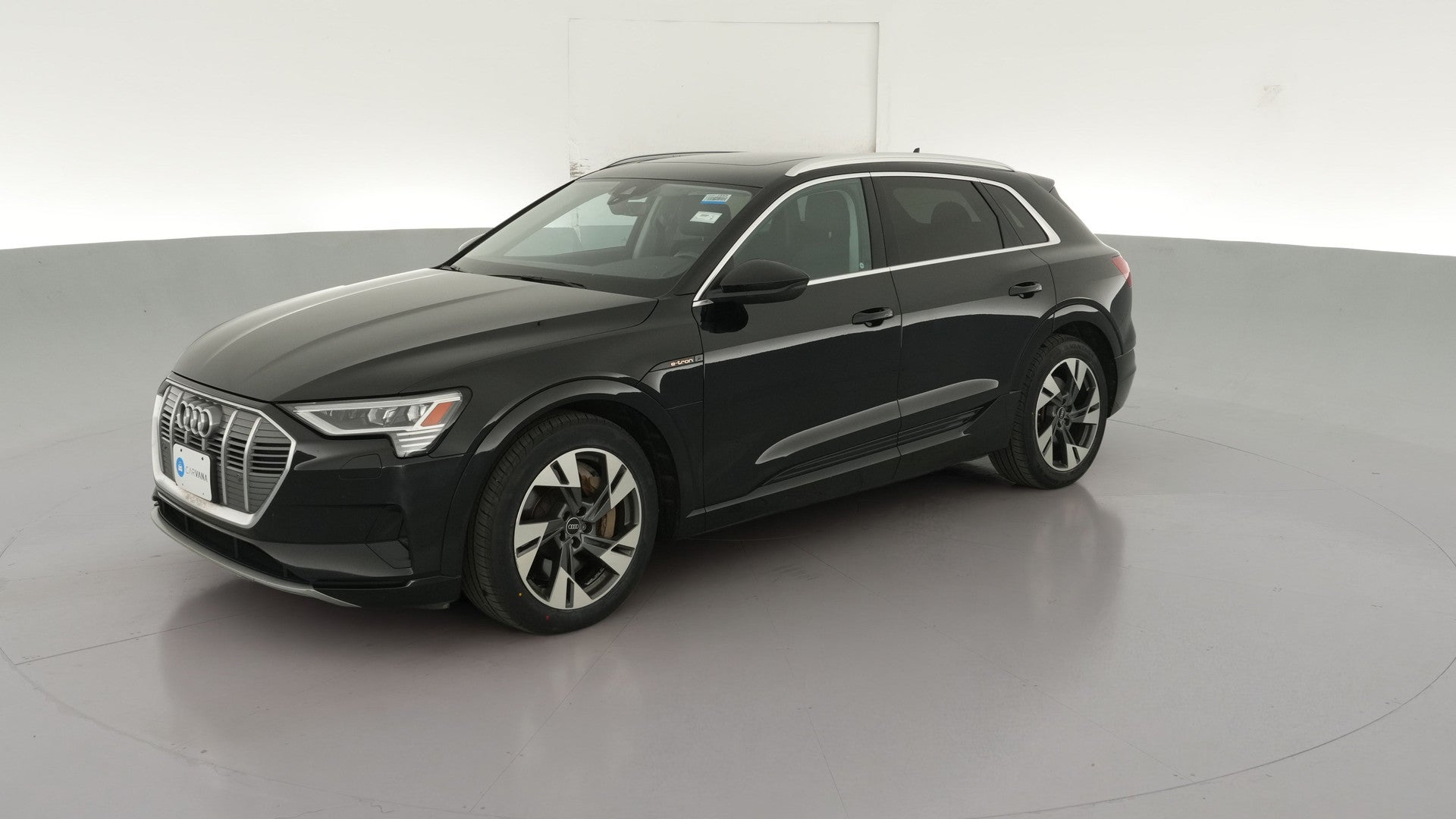 2021 Audi e-tron vehicle photo