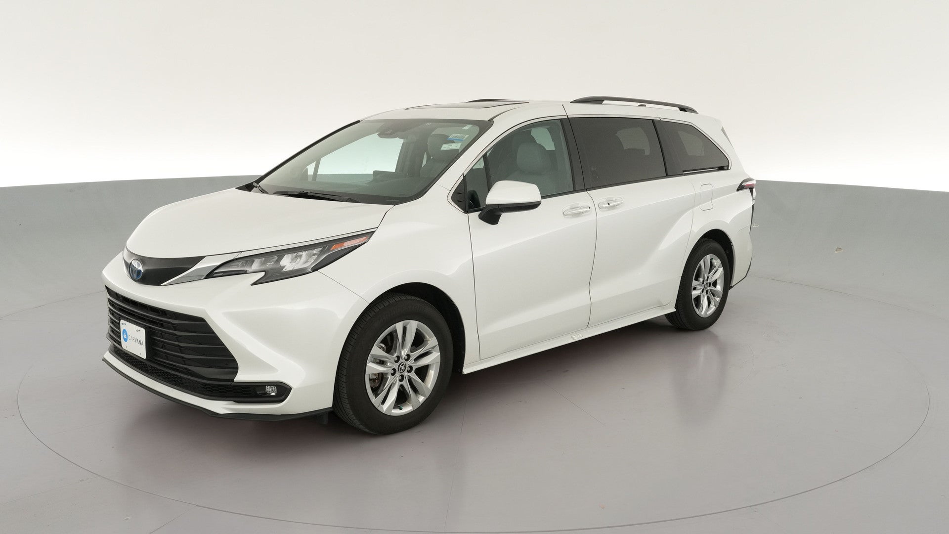 2025 Toyota Sienna vehicle photo