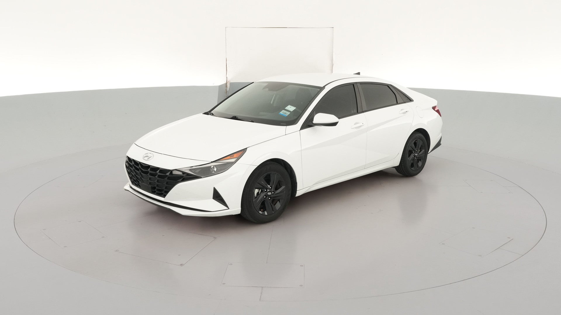 2021 Hyundai Elantra vehicle photo