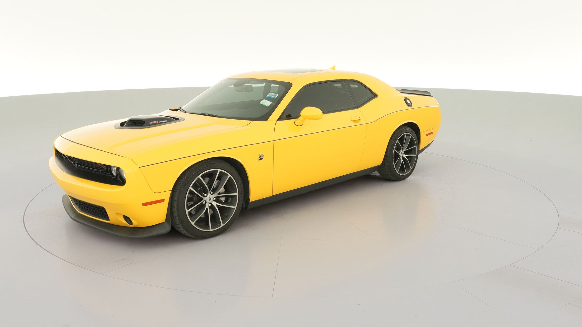 2017 Dodge Challenger vehicle photo