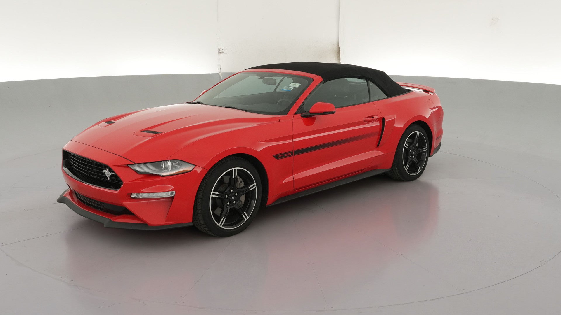 2019 Ford Mustang vehicle photo