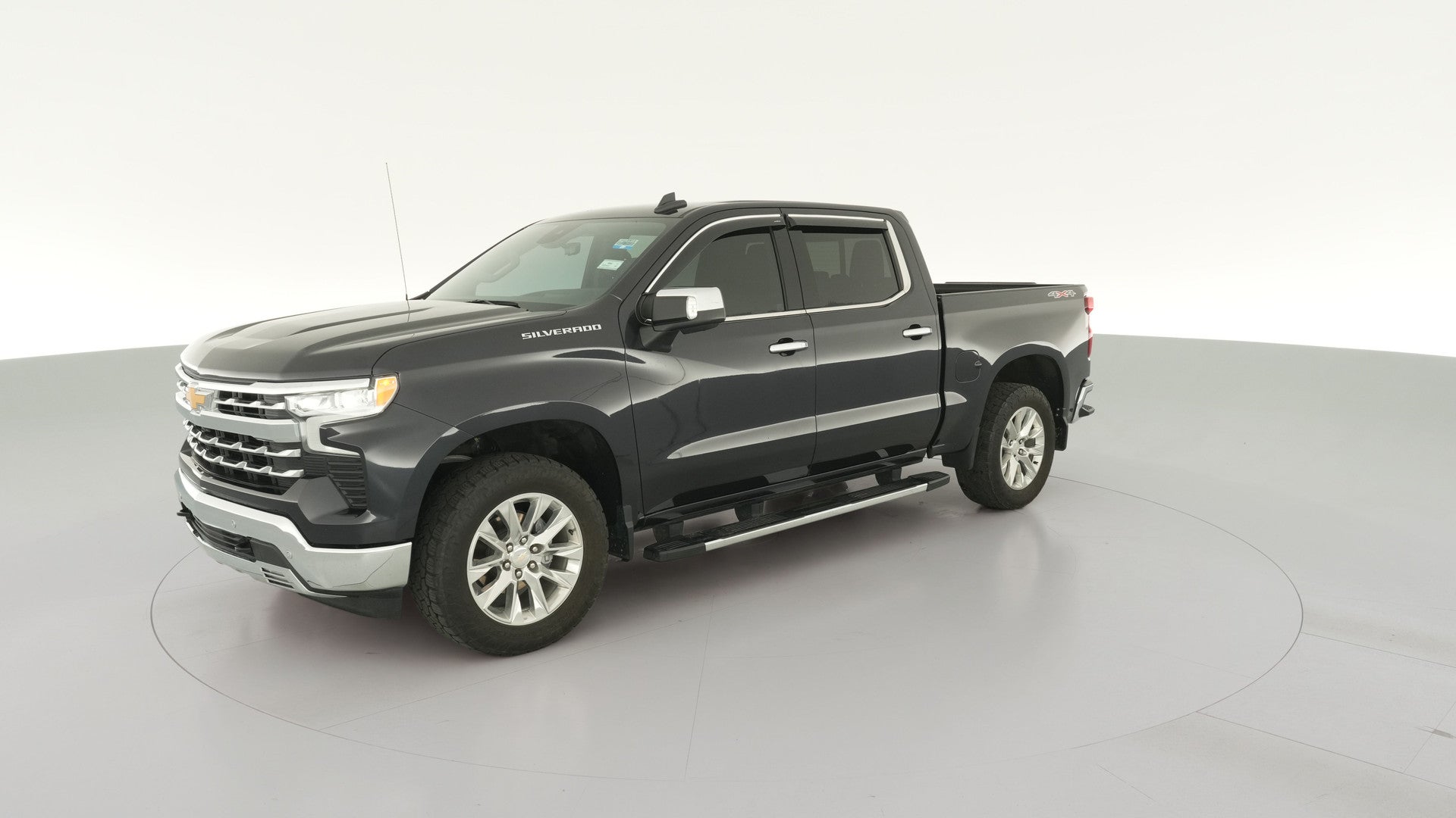2022 Chevrolet Silverado 1500 Crew Cab vehicle photo