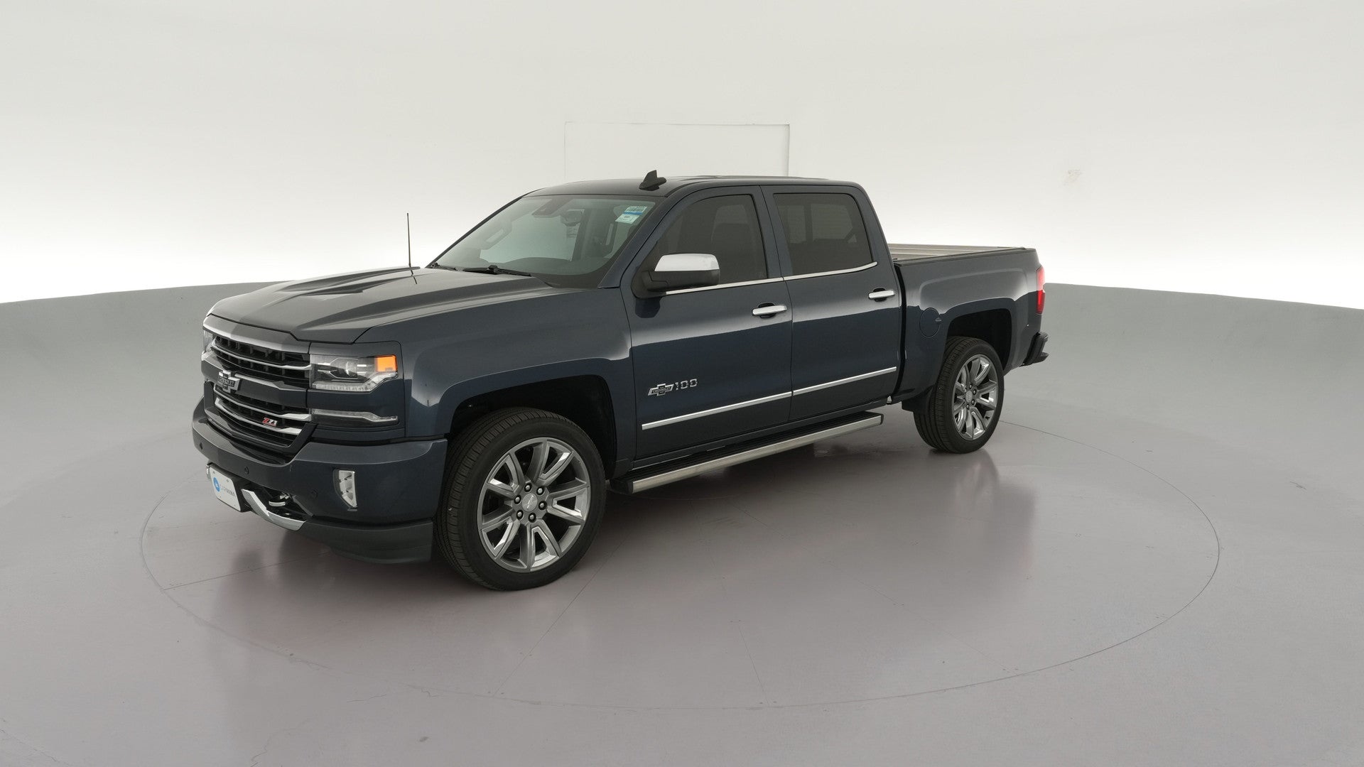 2018 Chevrolet Silverado 1500 Crew Cab vehicle photo
