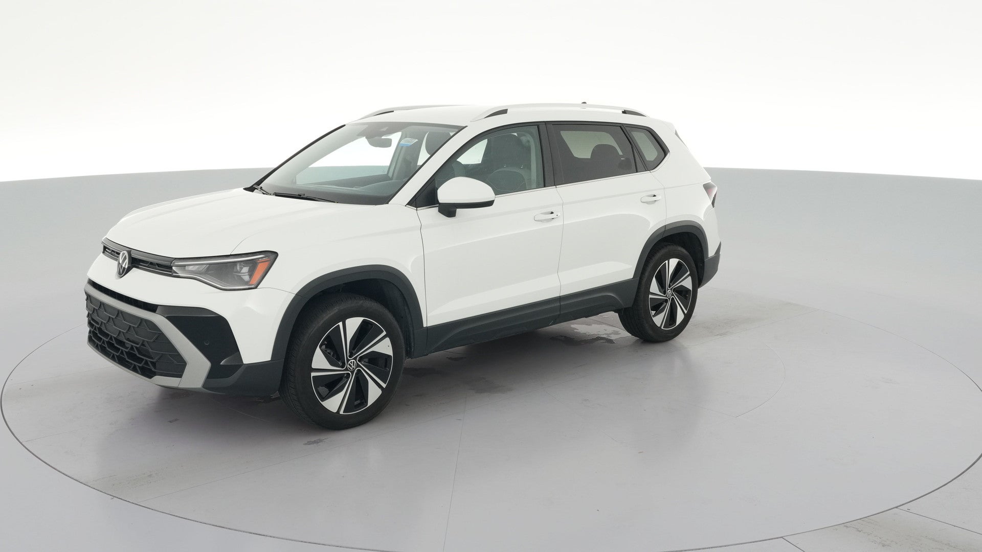2025 Volkswagen Taos vehicle photo