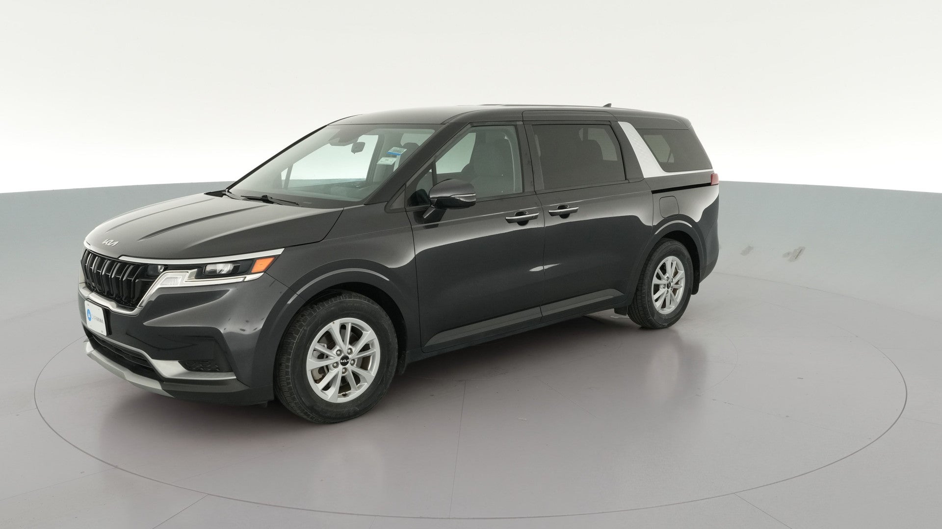 2024 Kia Carnival vehicle photo