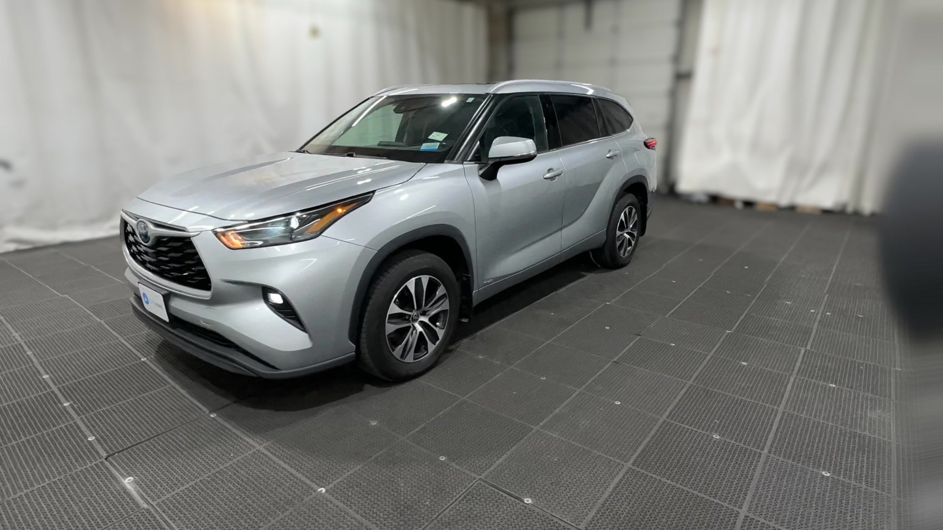 2022 Toyota Highlander Hybrid vehicle photo