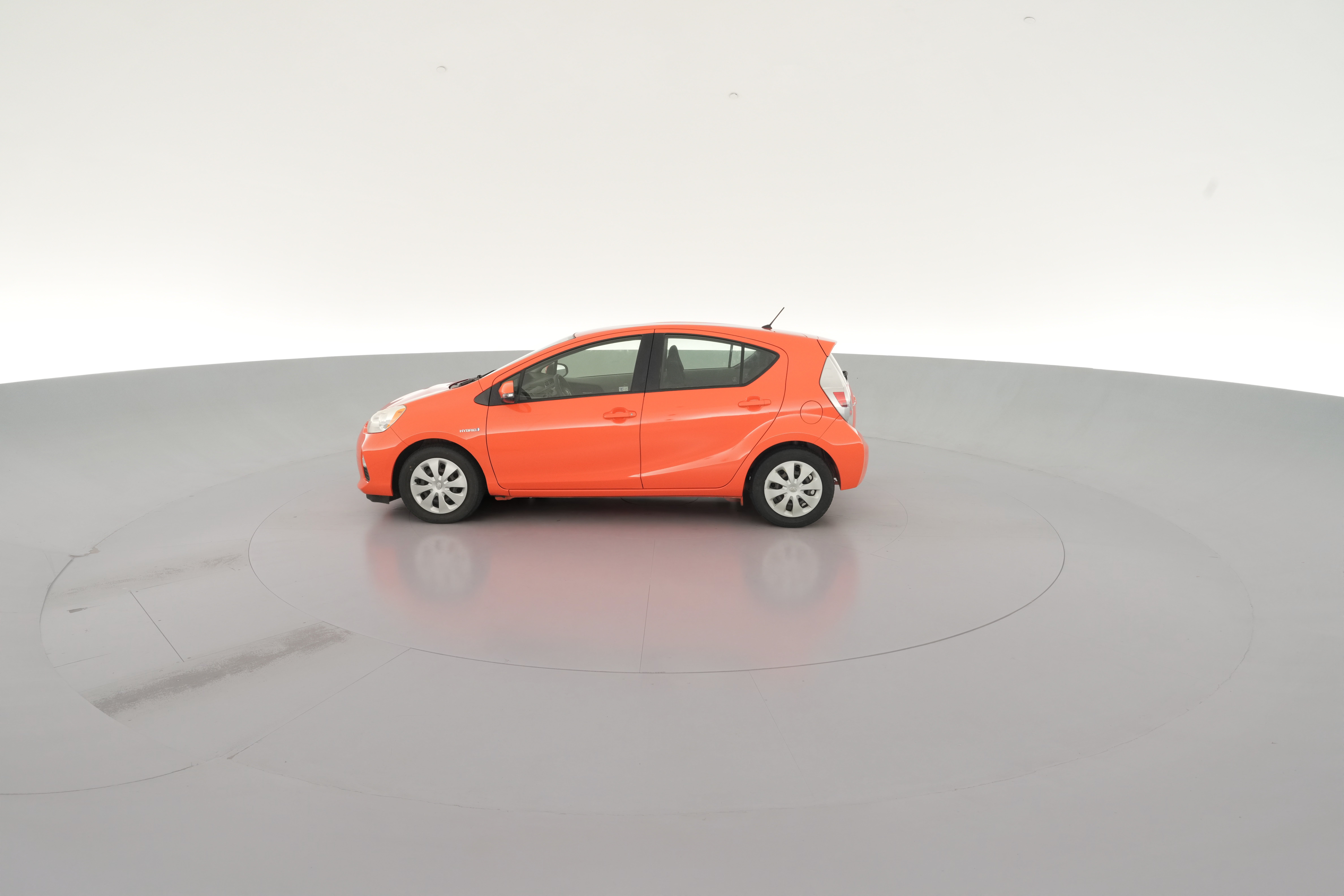2014 Toyota Prius c Two - Photo 19