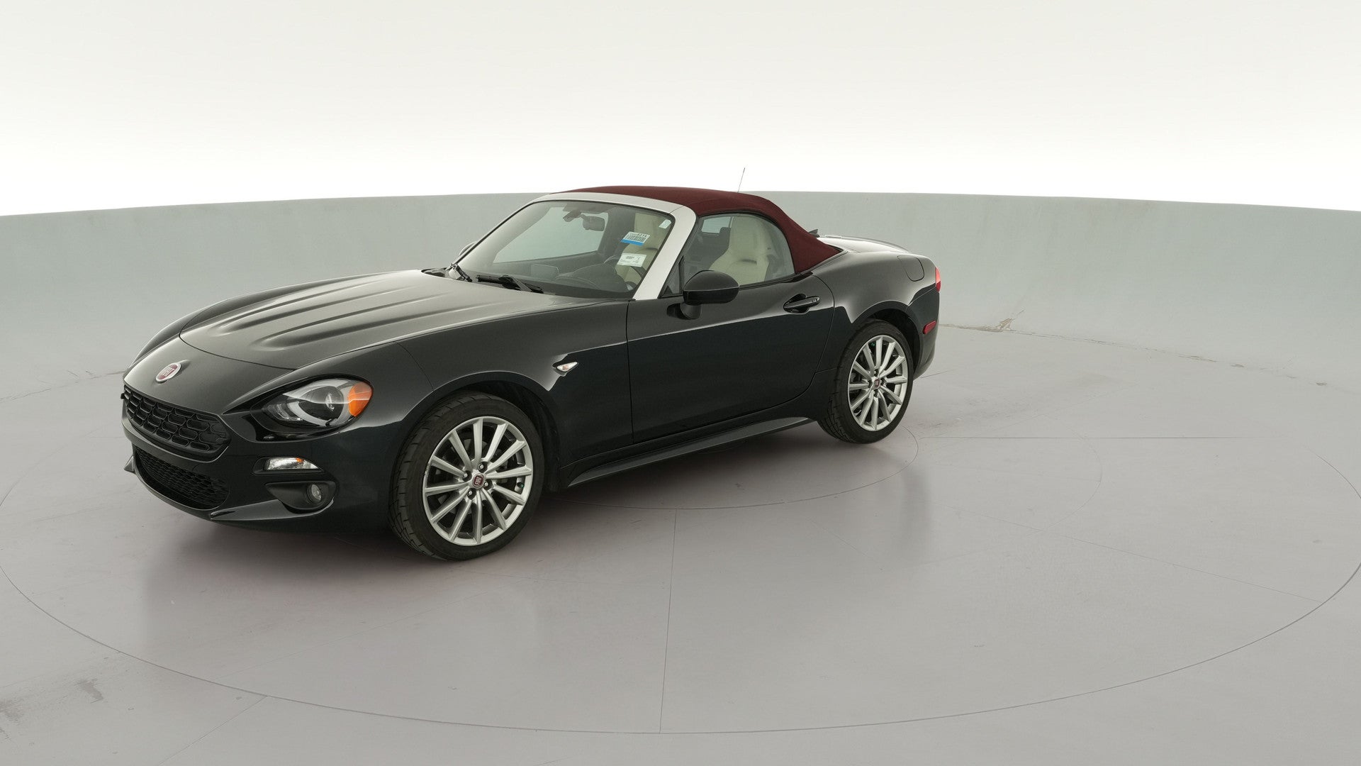 2018 FIAT 124 Spider vehicle photo