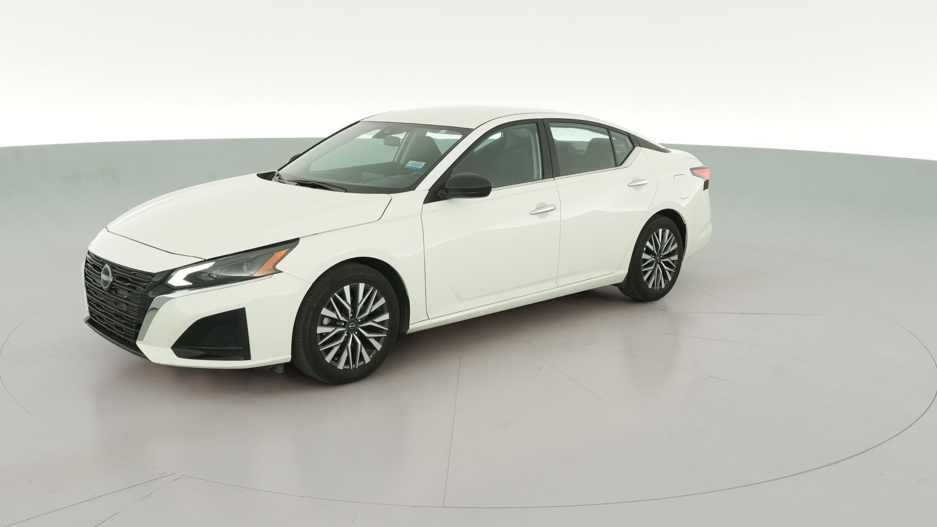 2025 Nissan Altima vehicle photo