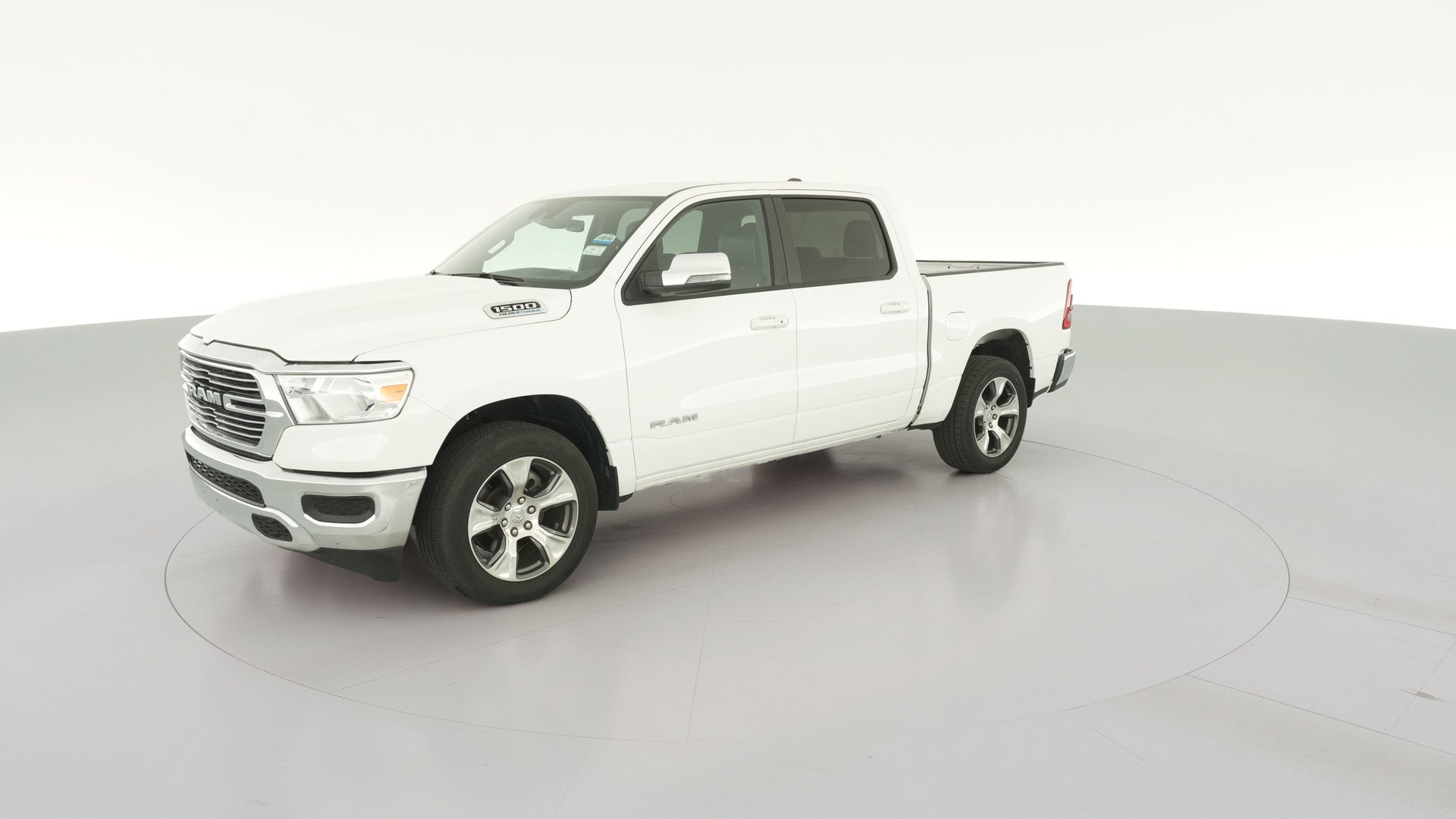 2024 Ram 1500 Crew Cab vehicle photo