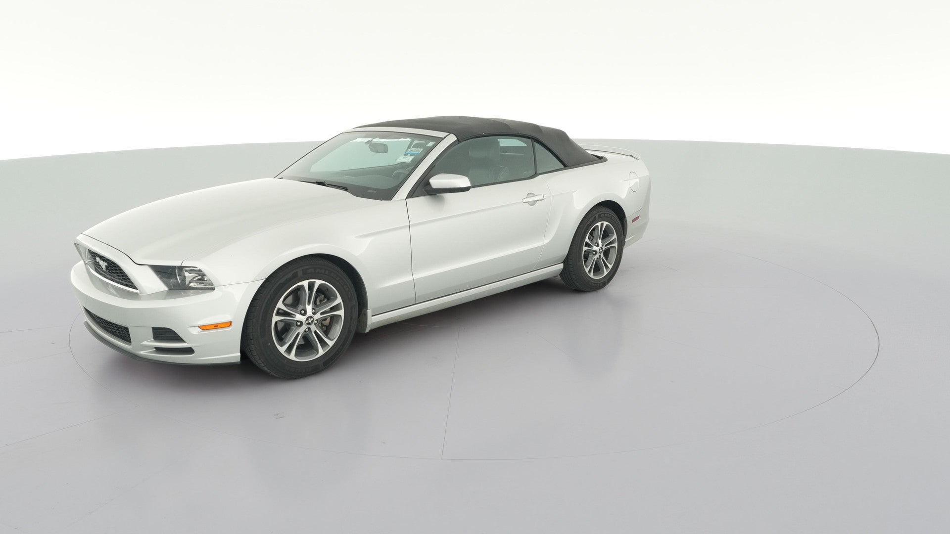2014 Ford Mustang vehicle photo