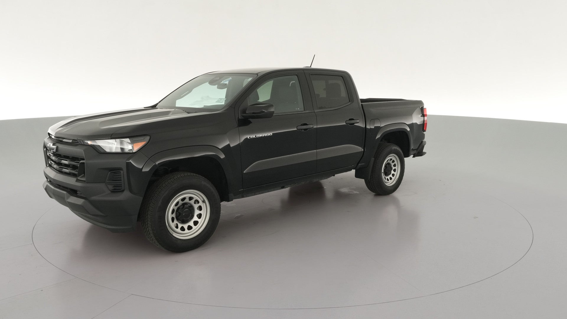 2024 Chevrolet Colorado Crew Cab vehicle photo