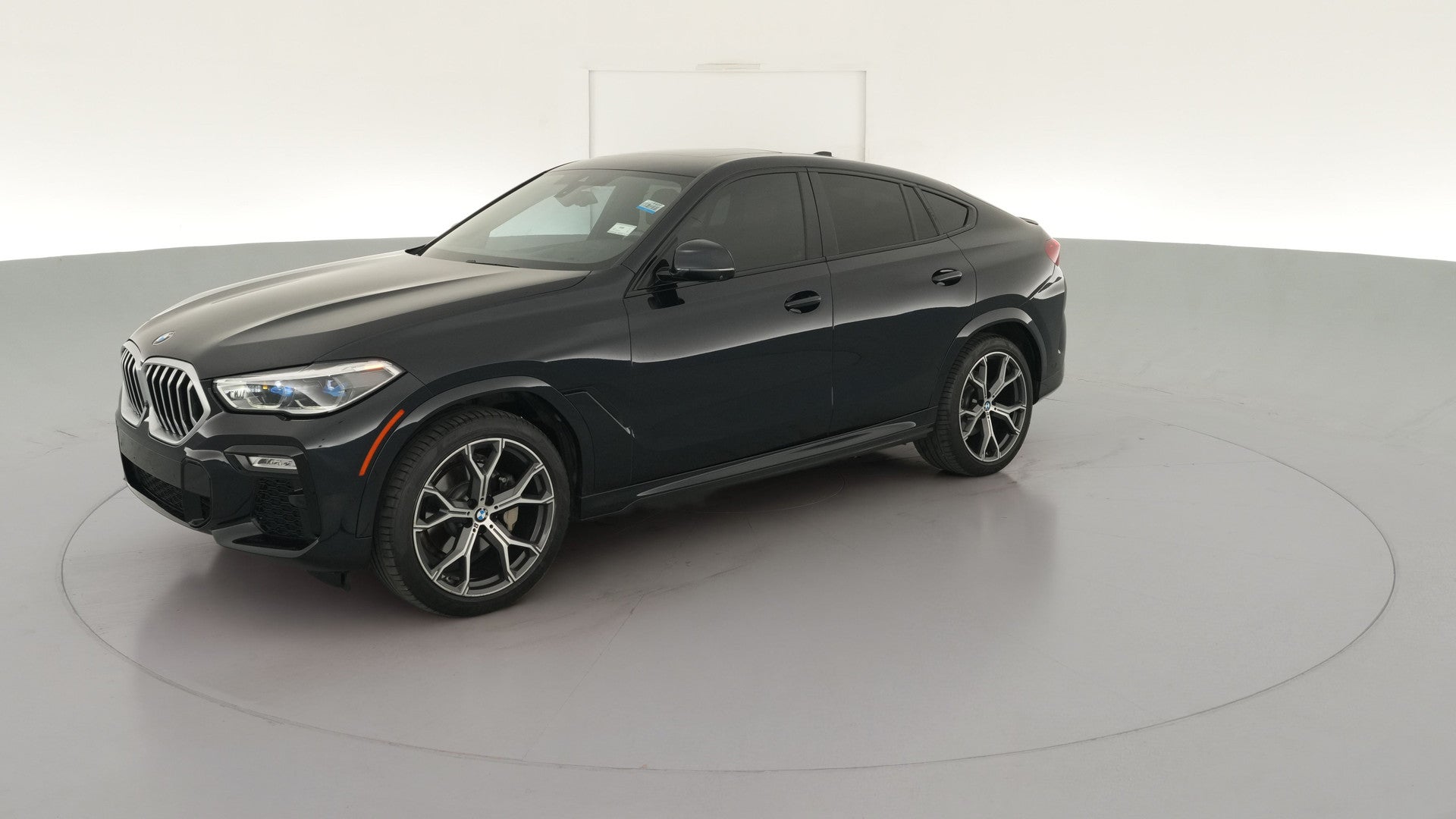 2021 BMW X6 vehicle photo