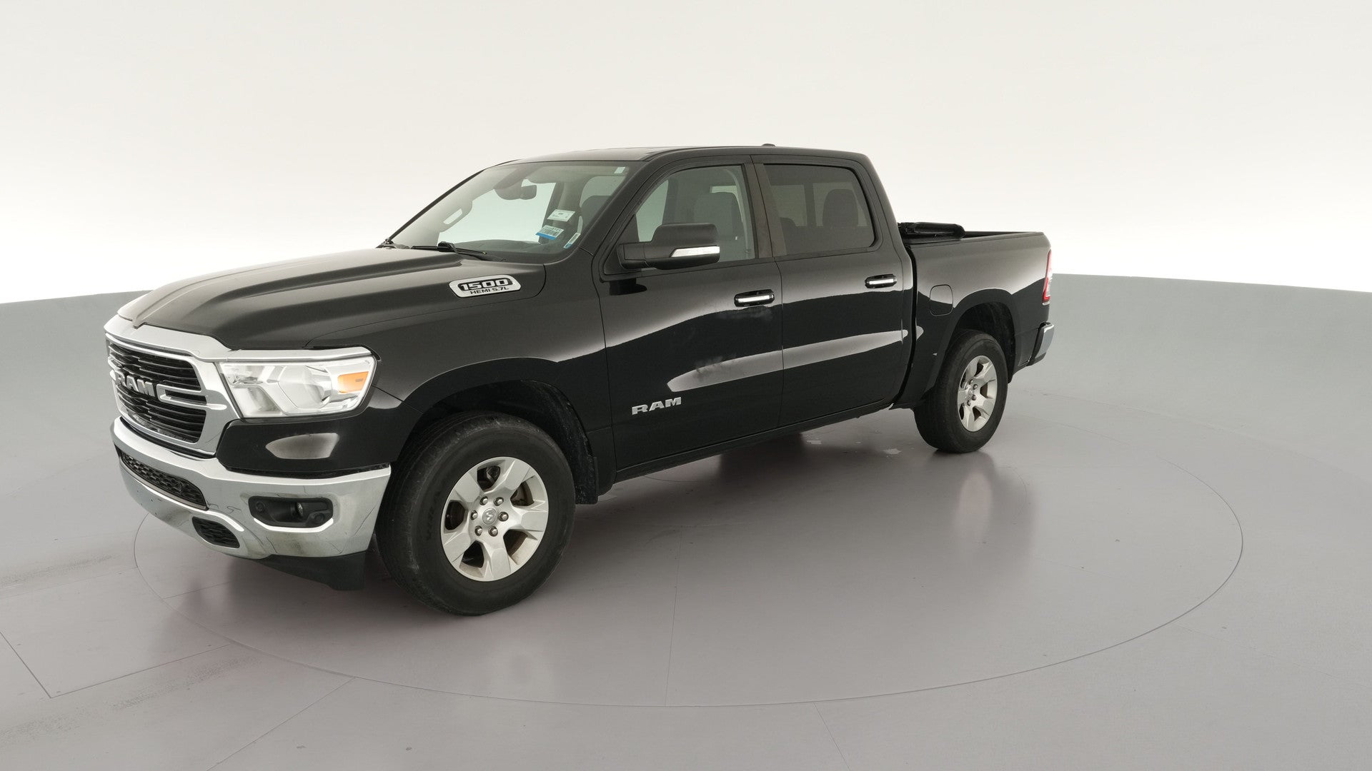 2020 Ram 1500 Crew Cab vehicle photo