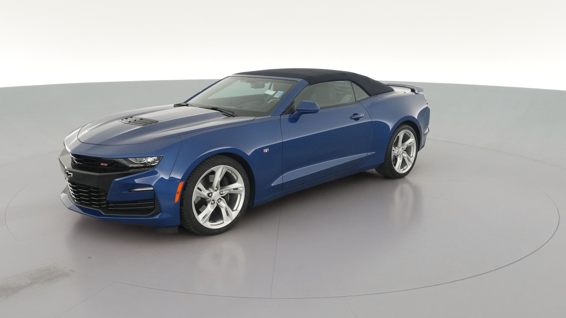 2019 Chevrolet Camaro vehicle photo