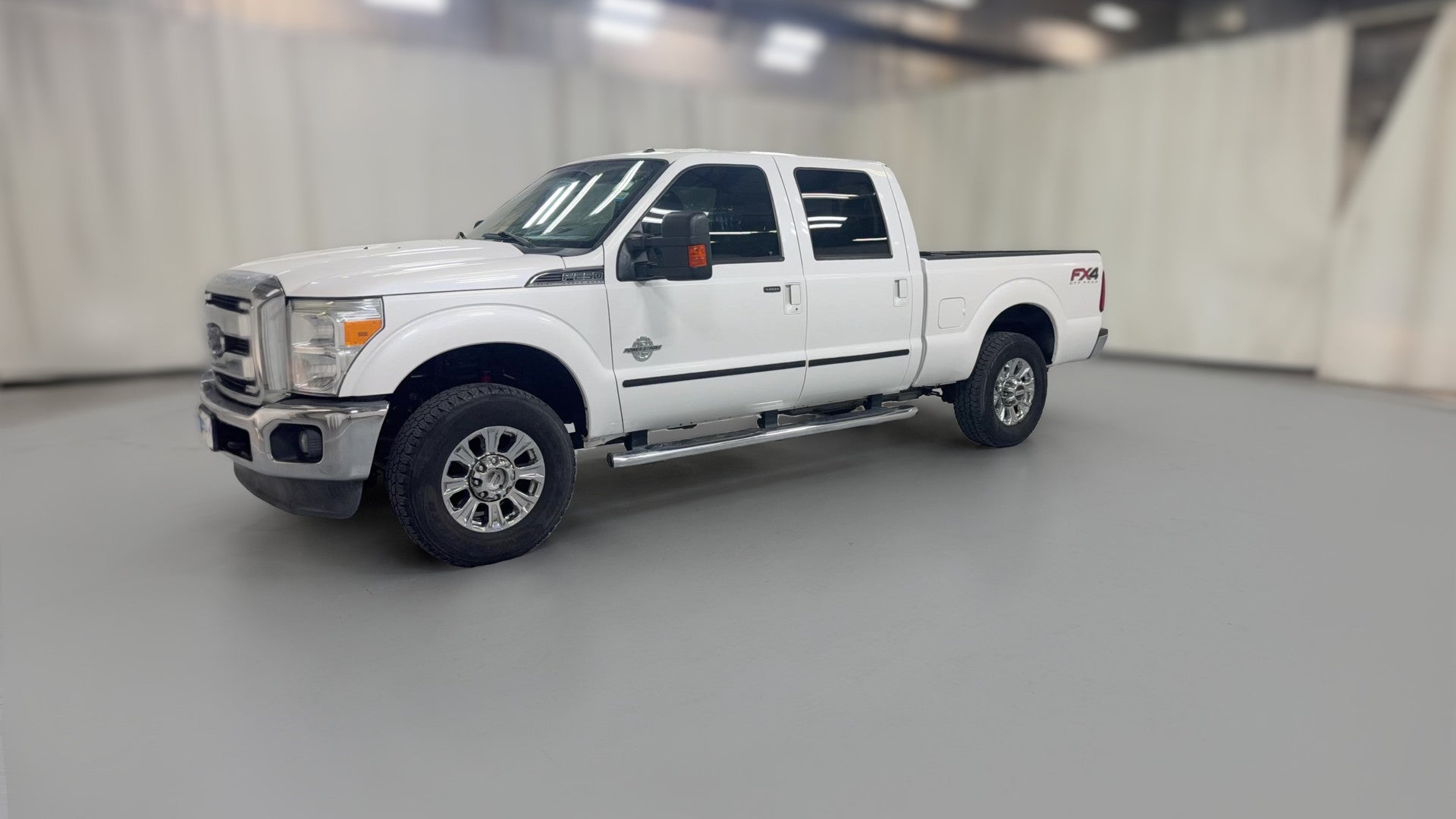 2016 Ford F250 Super Duty Crew Cab vehicle photo