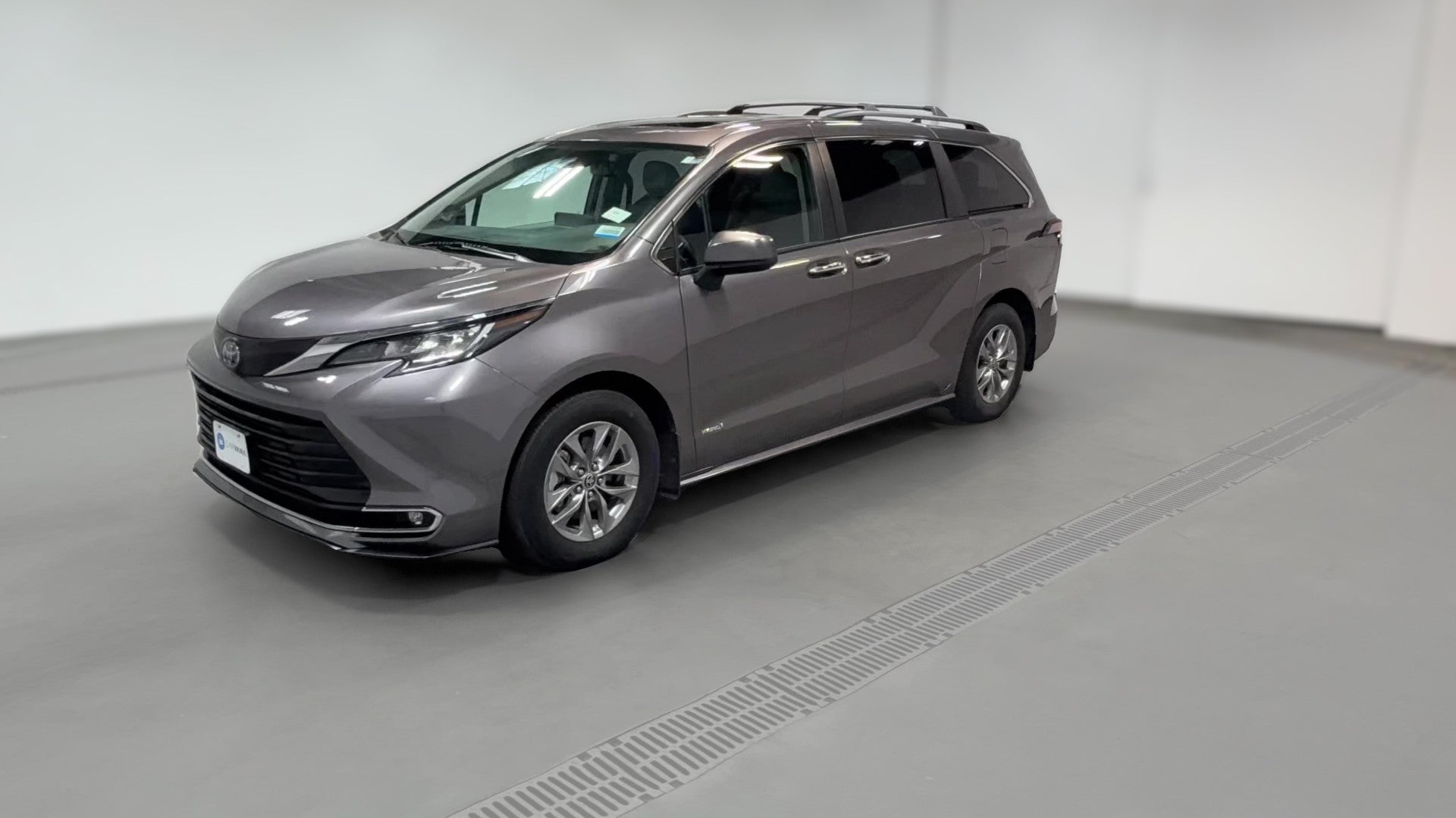 2021 Toyota Sienna vehicle photo