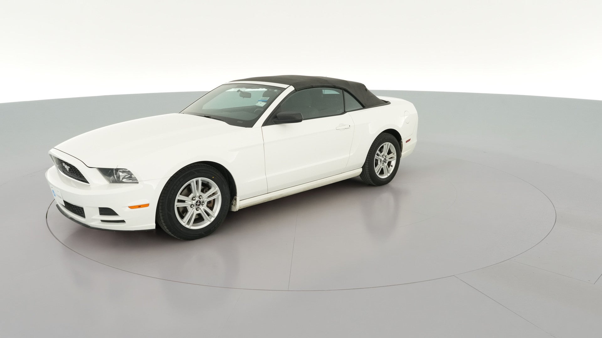 2013 Ford Mustang vehicle photo