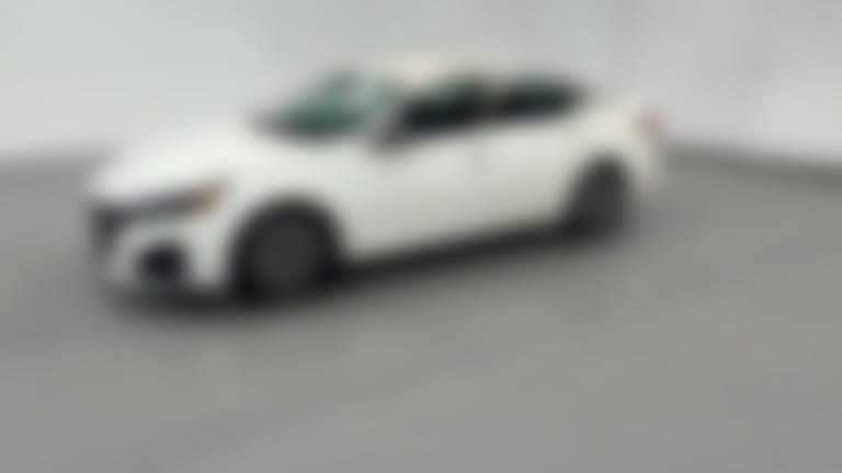 2025 Nissan Altima vehicle photo