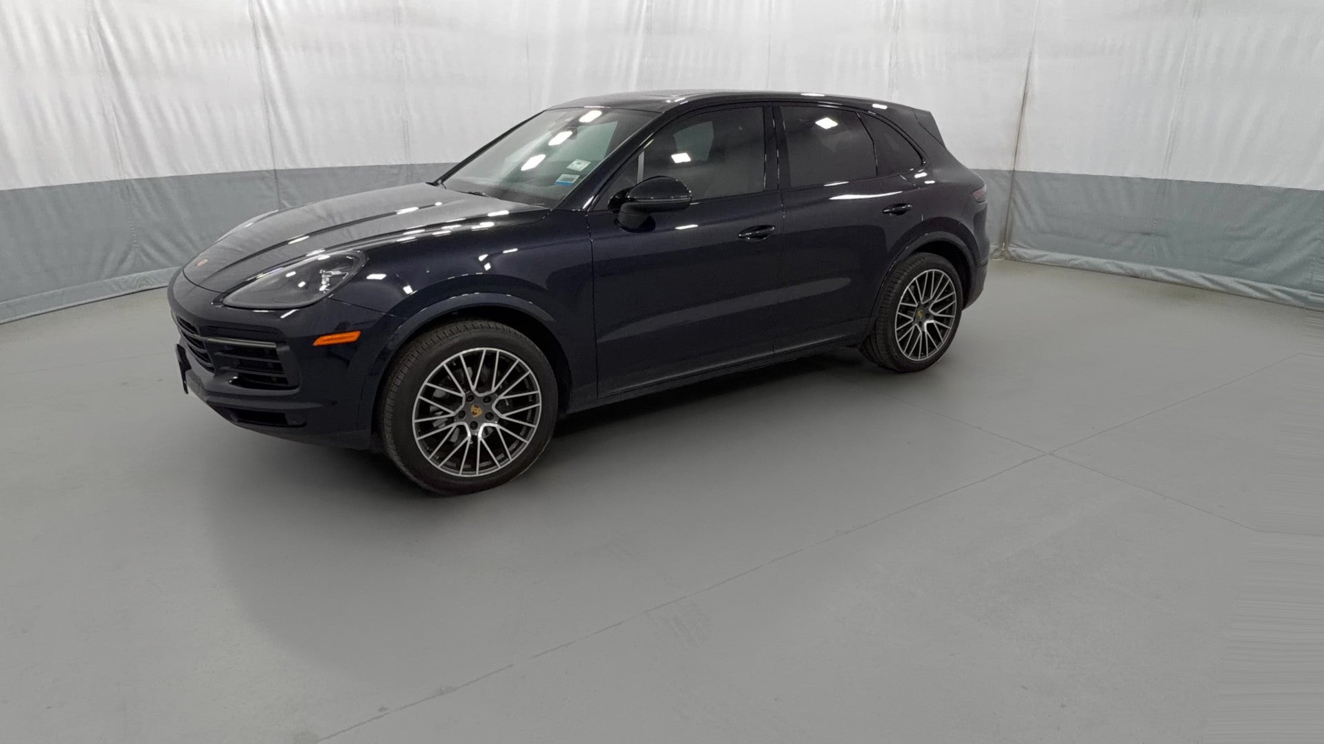2020 Porsche Cayenne vehicle photo