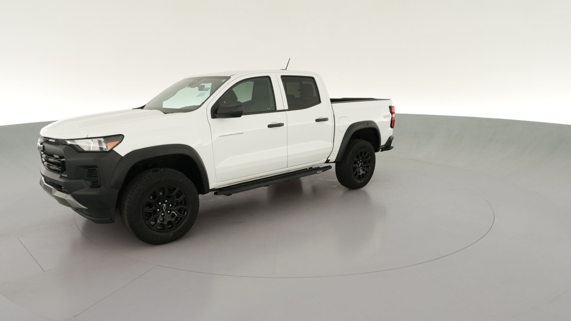 2024 Chevrolet Colorado Crew Cab vehicle photo