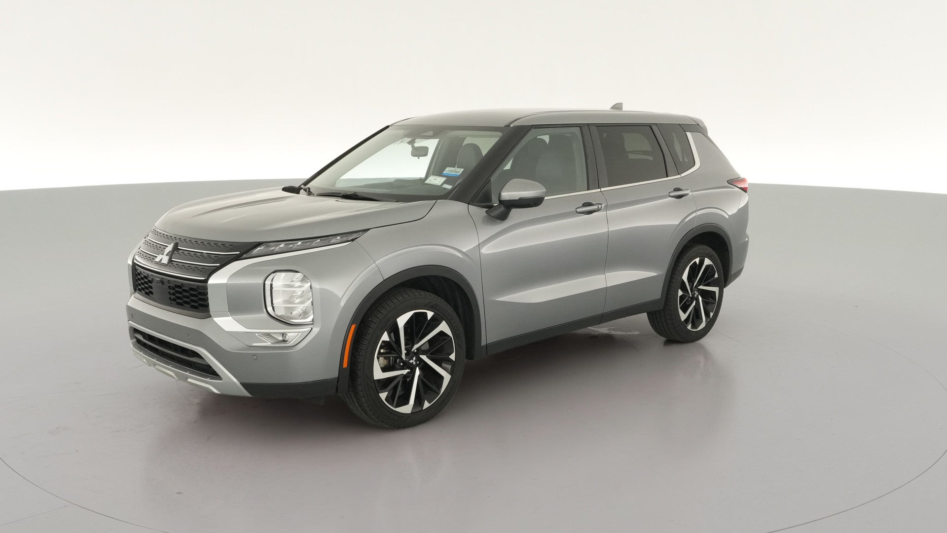 2024 Mitsubishi Outlander vehicle photo