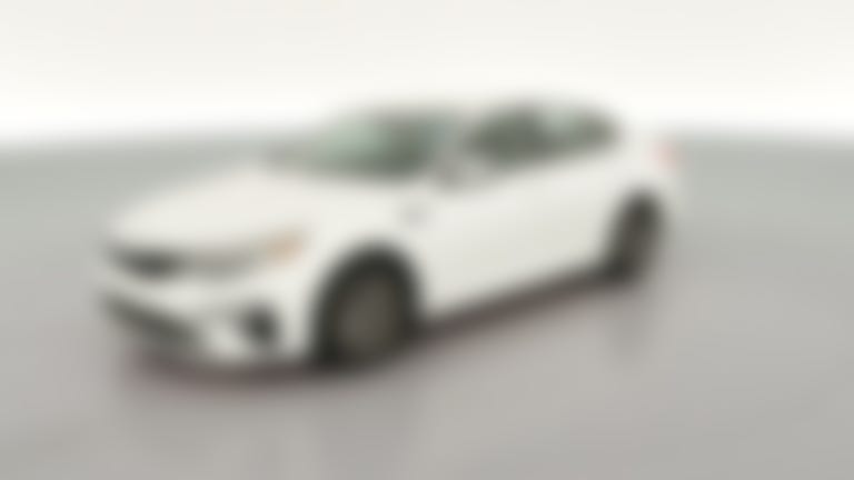 2020 Kia Optima vehicle photo