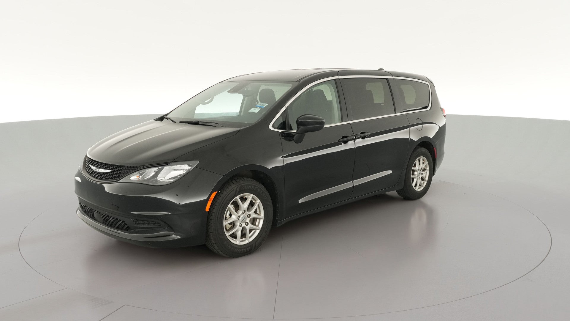 2024 Chrysler Voyager vehicle photo