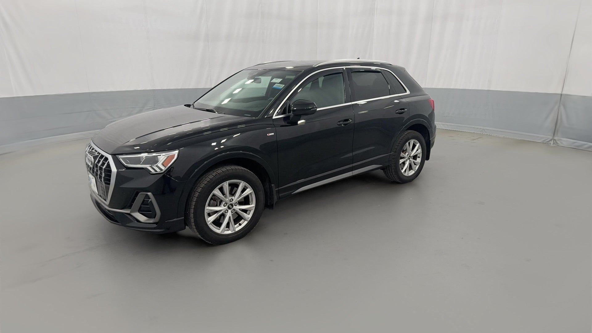 2022 Audi Q3 vehicle photo