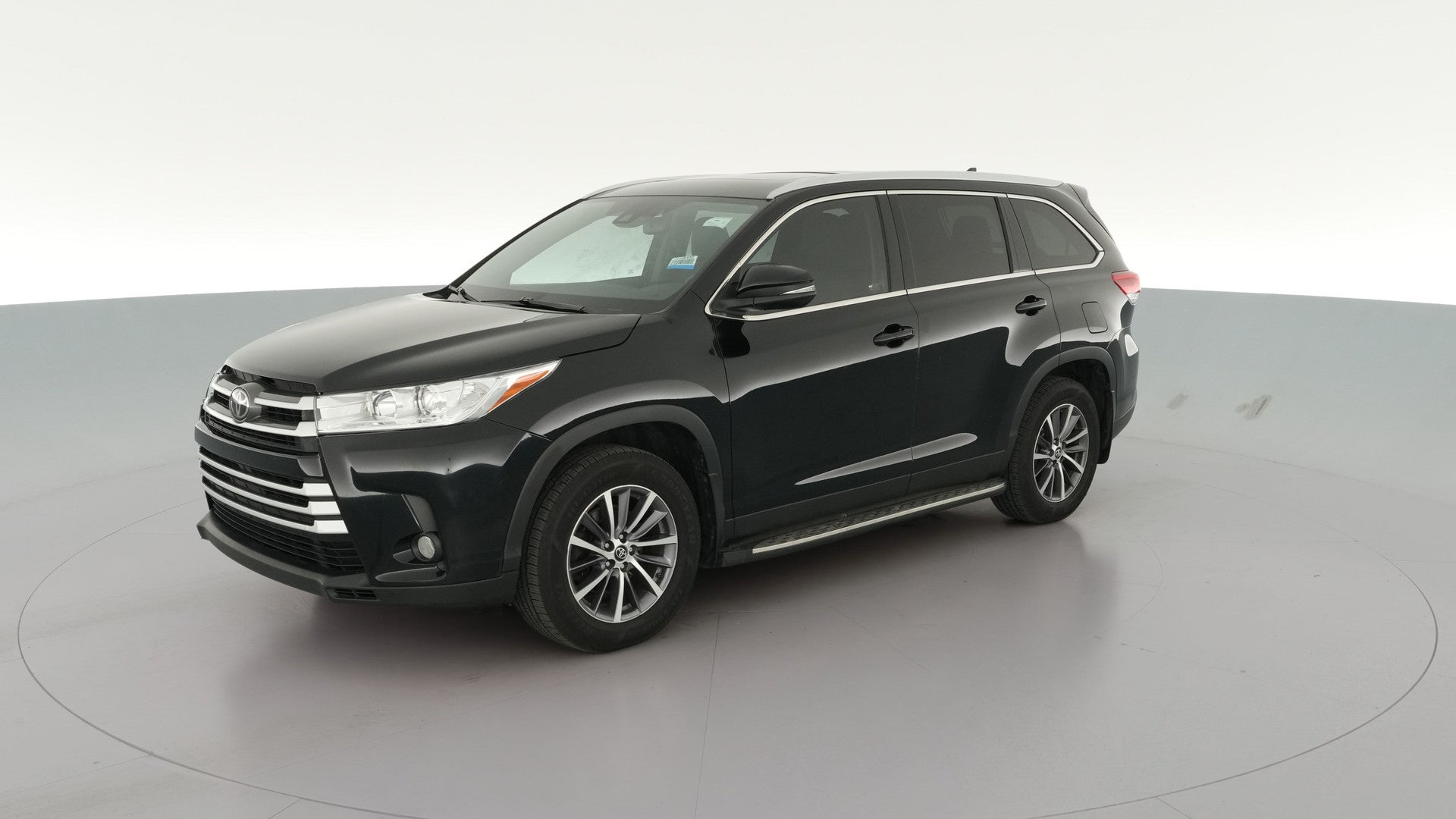 2019 Toyota Highlander vehicle photo
