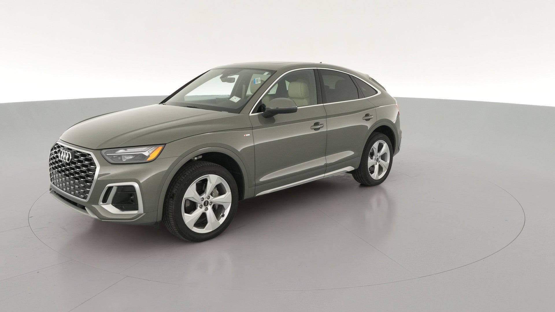 2025 Audi Q5 Sportback vehicle photo
