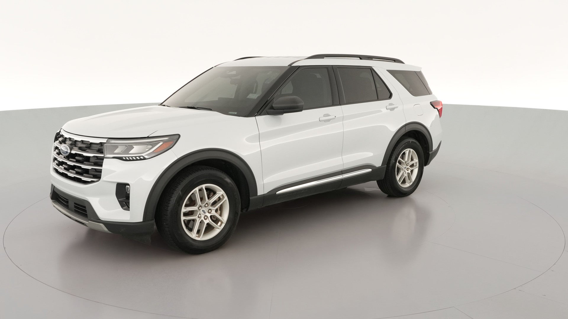 2025 Ford Explorer vehicle photo