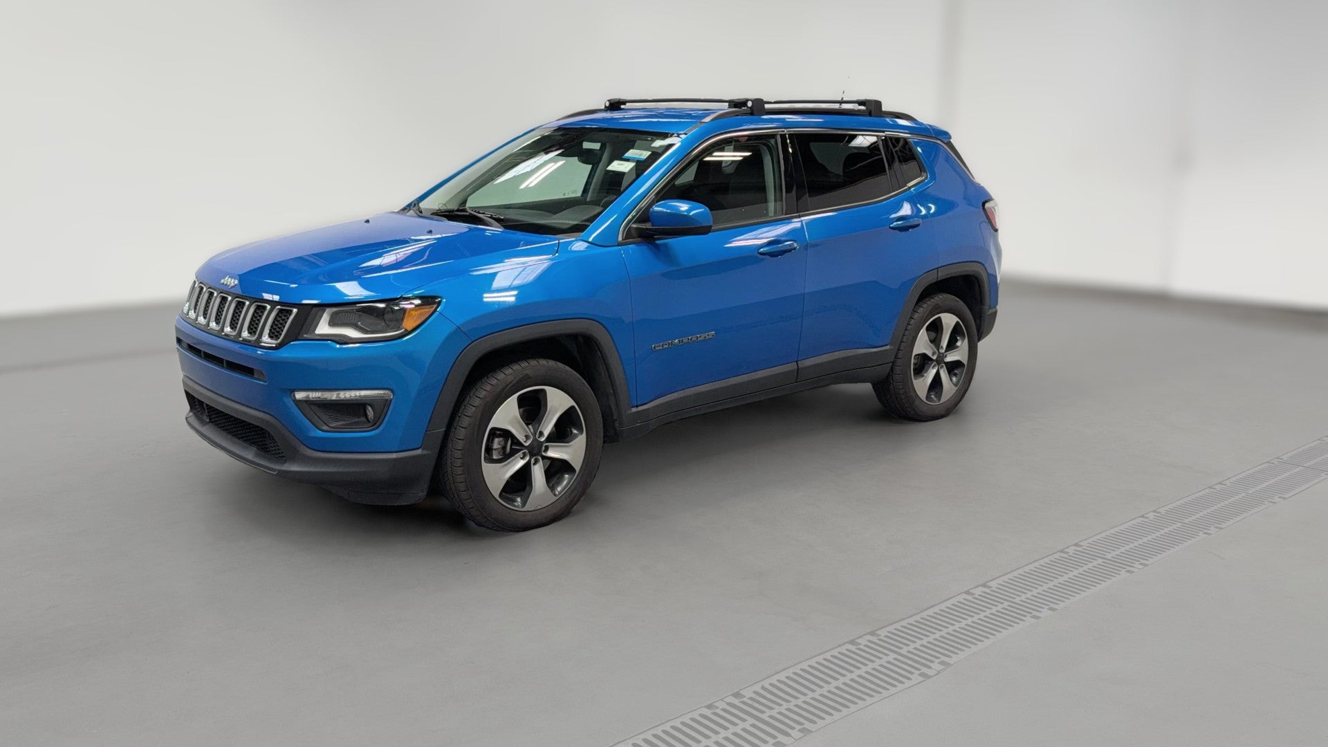 2017 Jeep Compass vehicle photo