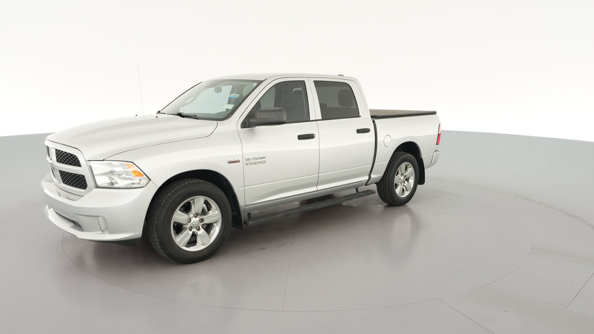 2018 Ram 1500 Crew Cab vehicle photo