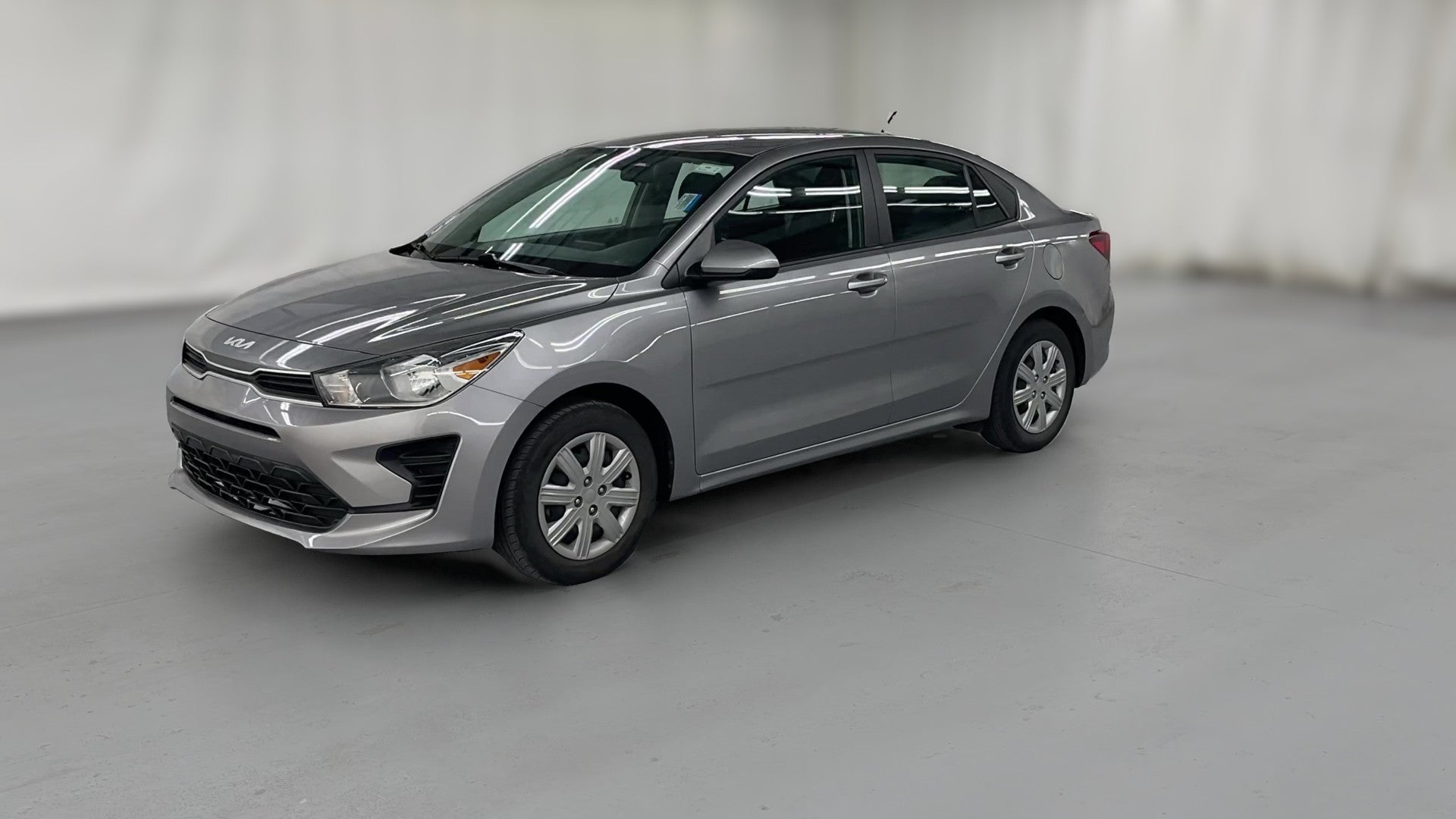 2023 Kia Rio vehicle photo