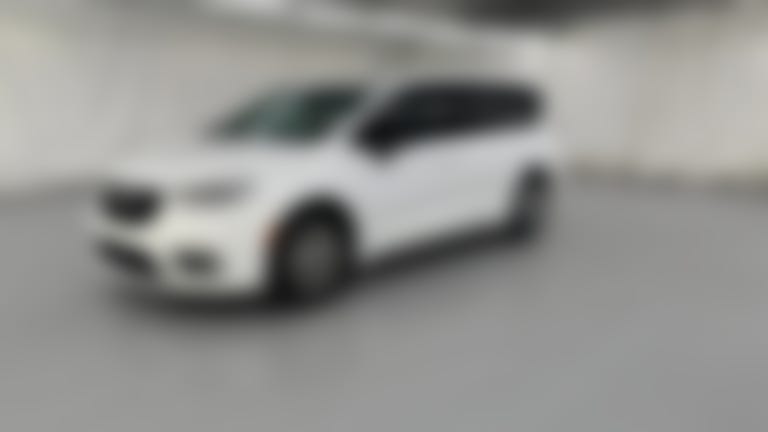 2024 Chrysler Pacifica vehicle photo