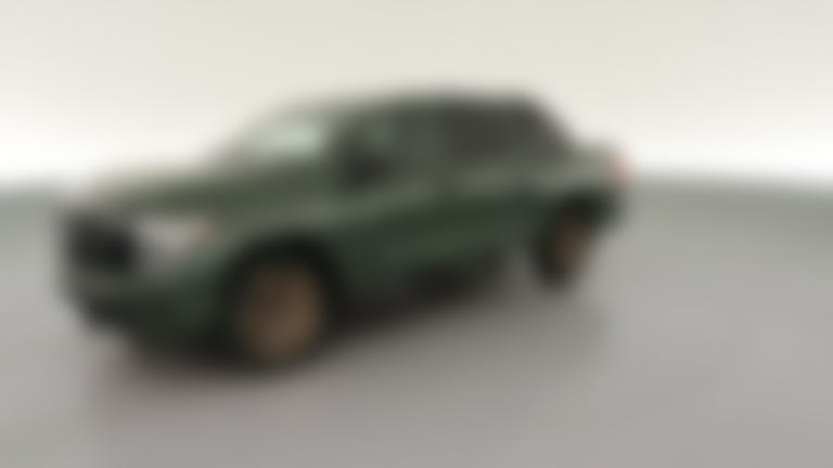2024 Nissan Titan Crew Cab vehicle photo