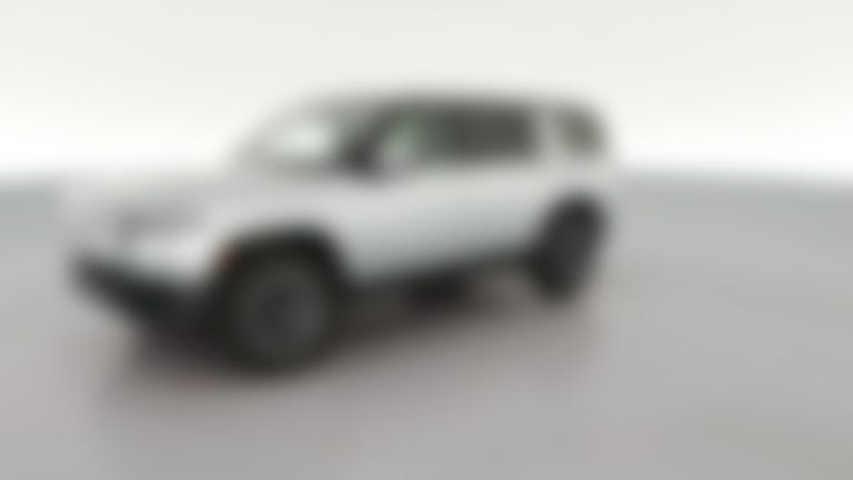 2025 Rivian R1S vehicle photo