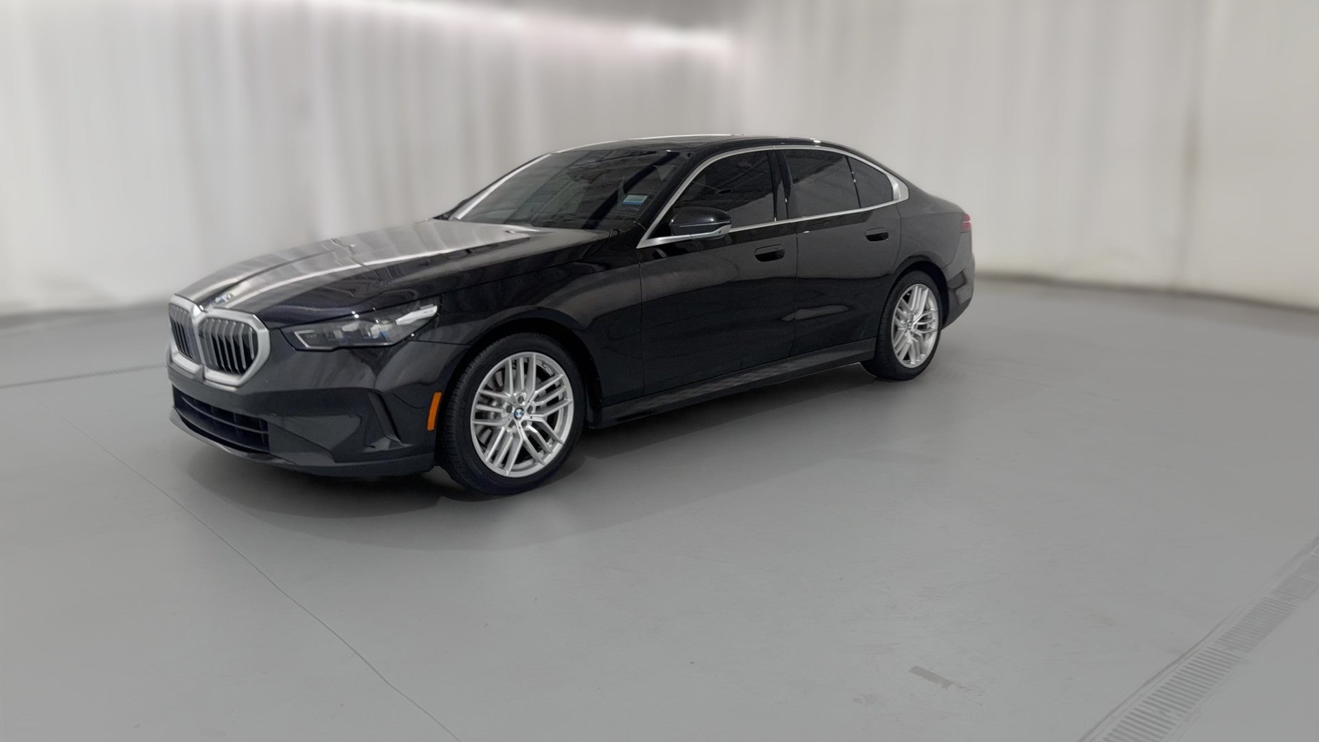 2024 BMW 5 Series vehicle photo