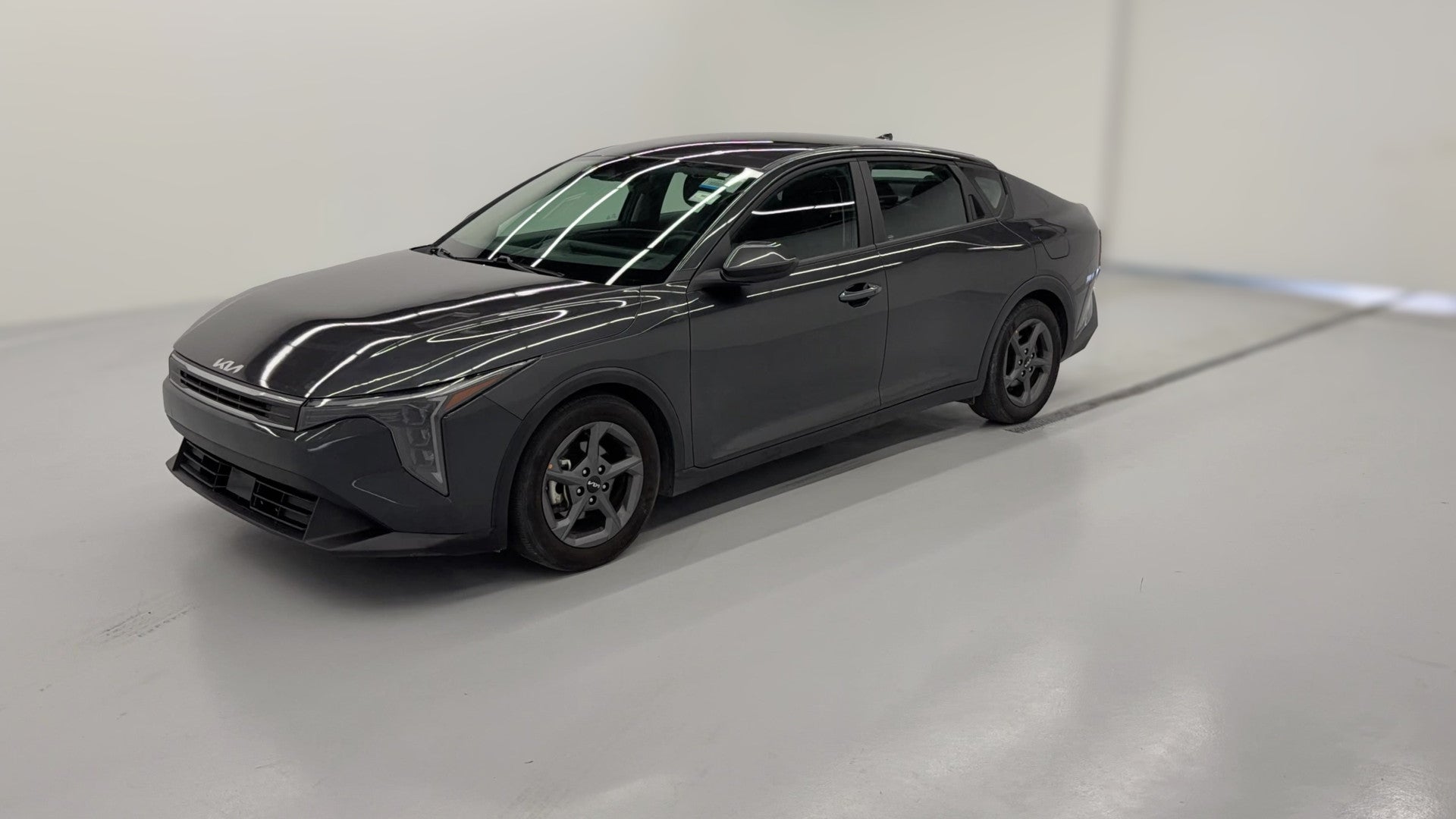 2025 Kia K4 vehicle photo