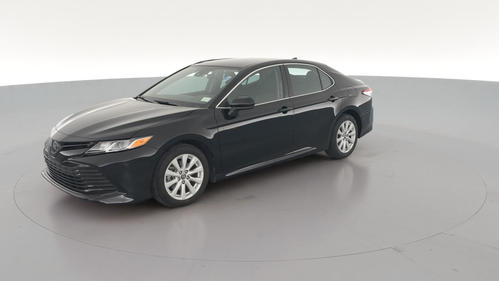 2019 Toyota Camry vehicle photo