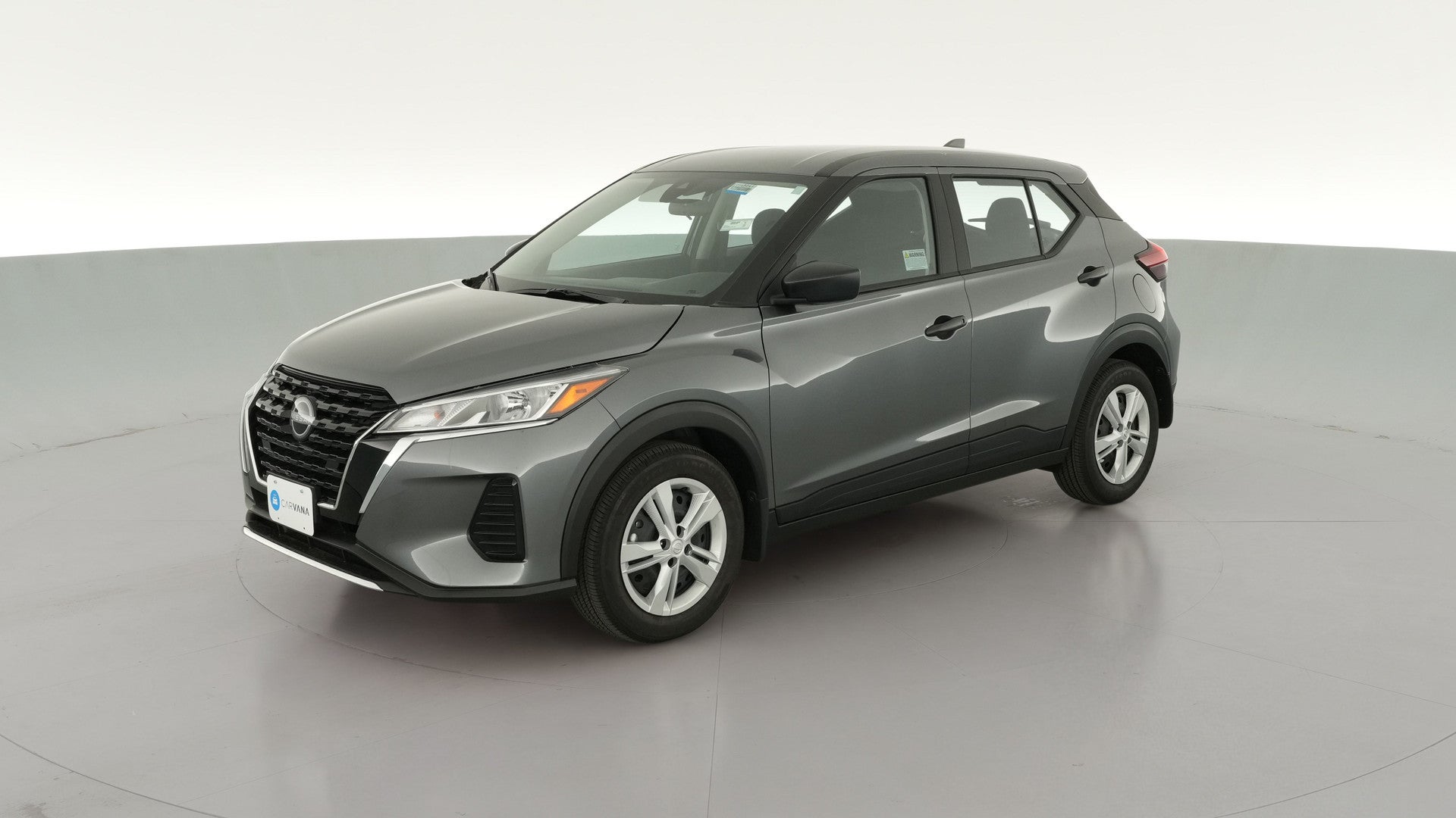2025 Nissan Kicks Play vehicle photo
