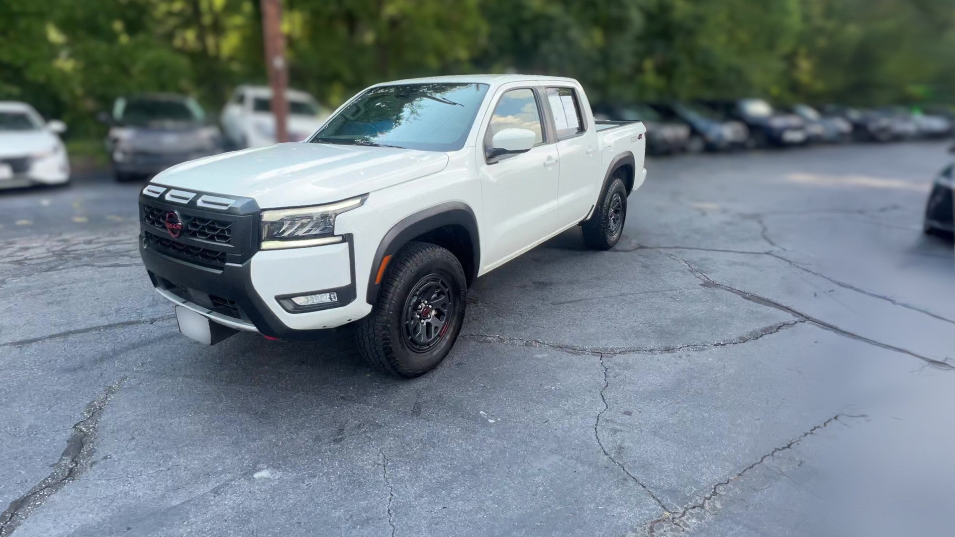 2026 Nissan Frontier Crew Cab vehicle photo