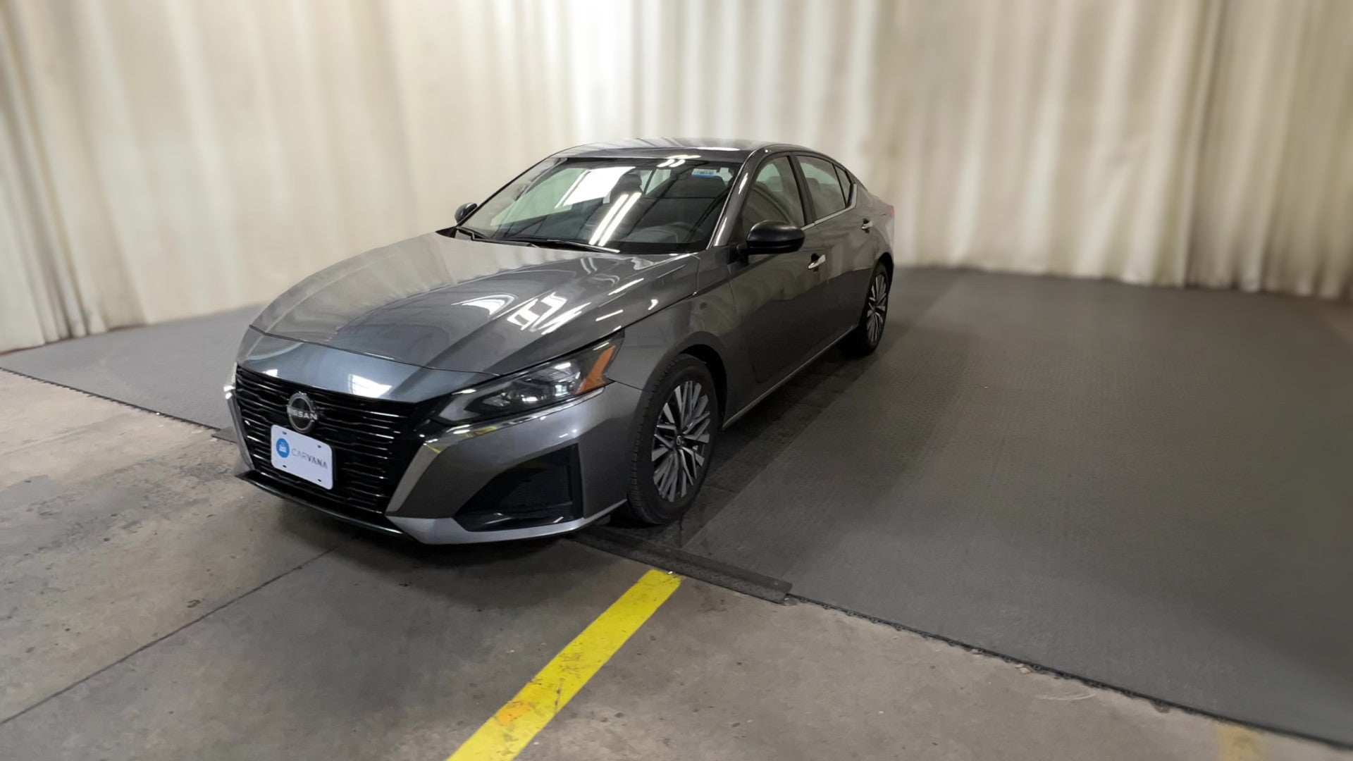 2025 Nissan Altima vehicle photo