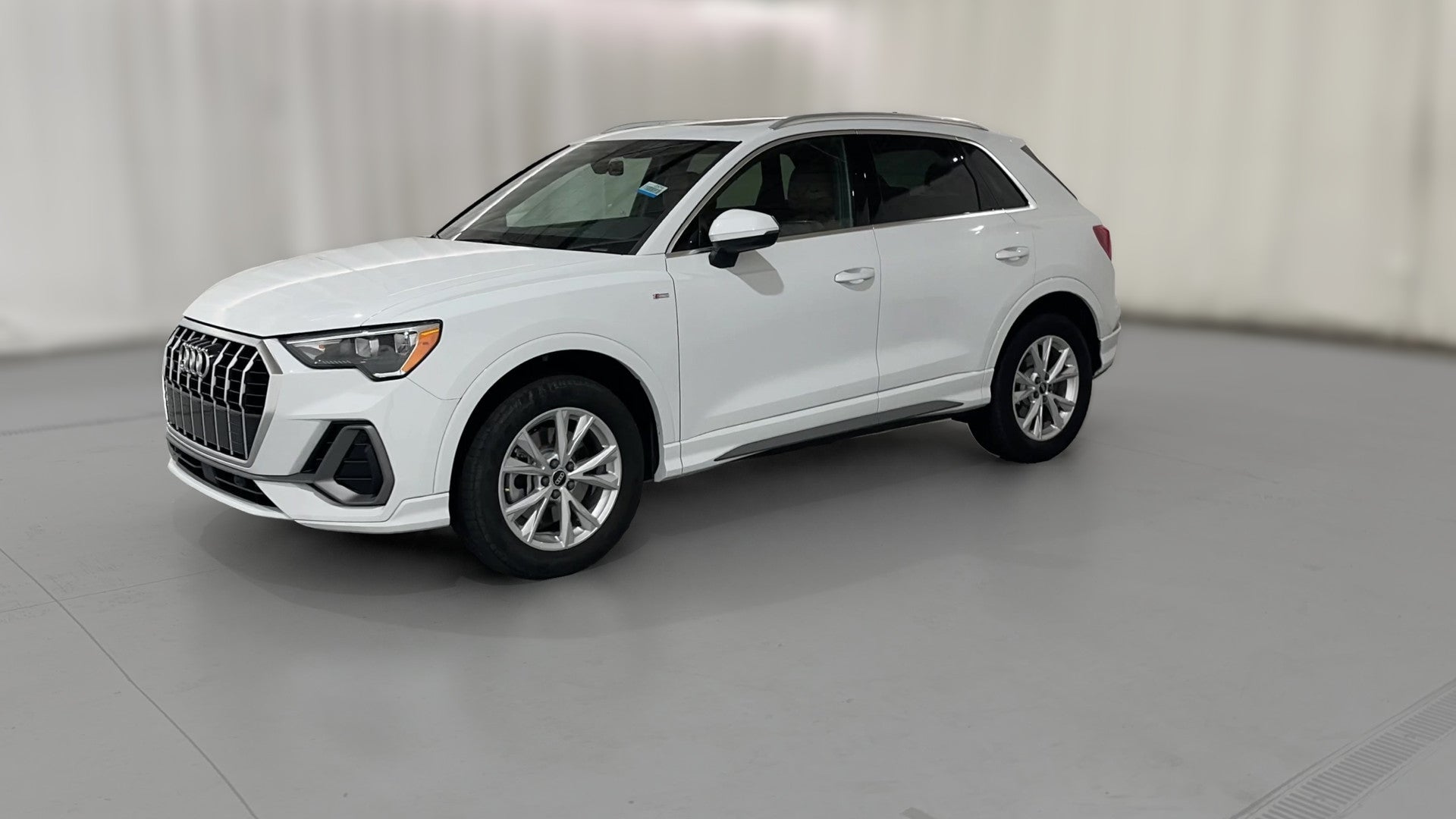 2022 Audi Q3 vehicle photo